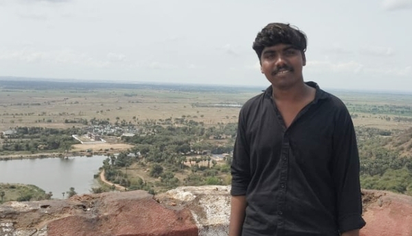 Arts College student dies of electric shock.