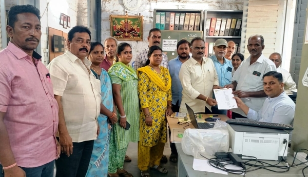 No to the new QR code scanning system: Ration dealers express concern.