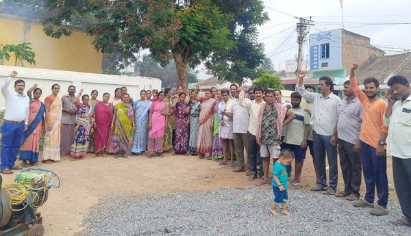 Claims that we are handing over land for the cargo airport are false propaganda: Affected farmers of Bethalapuram.
