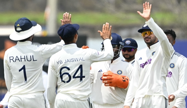 SL vs IND: Sri Lanka all out... massive lead for India.
