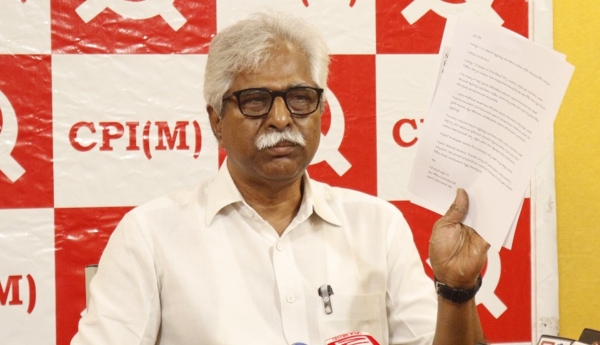 The boat Babu has boarded is sinking: V. Srinivasa Rao