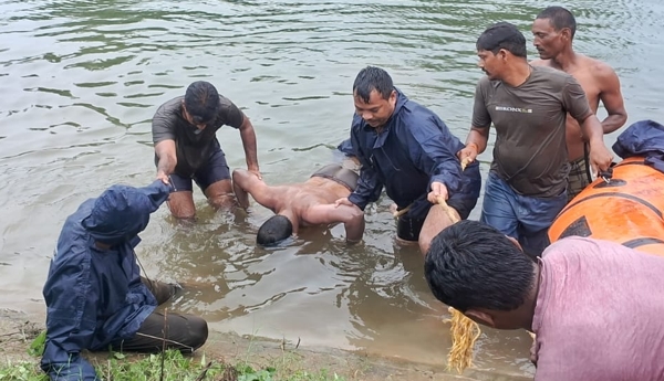 Body of youth who went missing in Thotapalli canal recovered