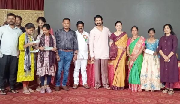 Academic excellence is achieved through the efforts of teachers: Vijay Deverakonda