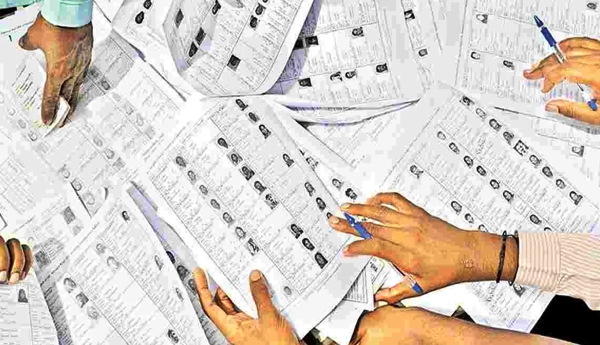 Voters who received notices must appear for the inquiry: Municipal Commissioner P. Srihari Babu.