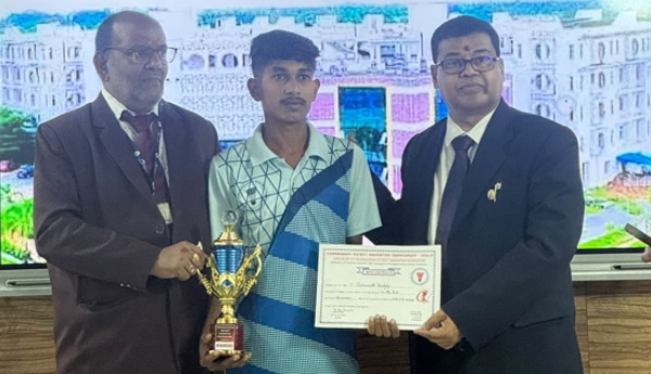 Seetam student wins DSA District Badminton Championship