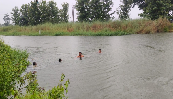 Youth missing in Thotapalli left canal