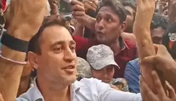 Actor Imran Khan, who participated in the protests, receives a notice of expulsion from the country..!