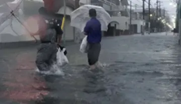 Typhoon Dujuan in Japan: Two dead, 2 million people evacuated to safe areas.
