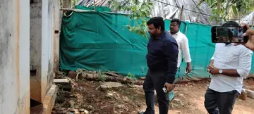 Joint Collector inspects school