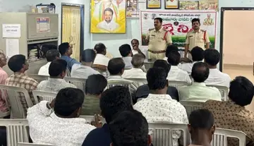 'Palle Nidra' instills greater confidence among the public: CI Vidyasagar, SI Naresh.