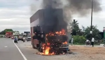 Lorry gutted by fire – Driver safe
