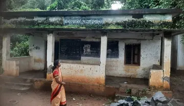 Action must be taken against Deputy Tahsildar Ibrahim: Agricultural Workers' Union demands.