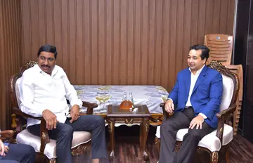 మహారాష్ట్రలోనూ ఎపి తరహా ఫిషింగ్ హార్బర్లు
- మంత్రి జనార్ధన్‌‌రెడ్డితో ఆ రాష్ట్ర మంత్రి నితేష్ రాణే భేటీ image 1
