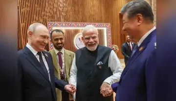 Viral Photo – Modi, Putin, and Jinping on the BRICS stage... The photo has gone viral!
