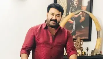 ఏనుగు దంతాల కేసు : హైకోర్టు ముందుకు మోహన్‌లాల్ ఐటి డిక్లేరేషన్ పత్రాలు
