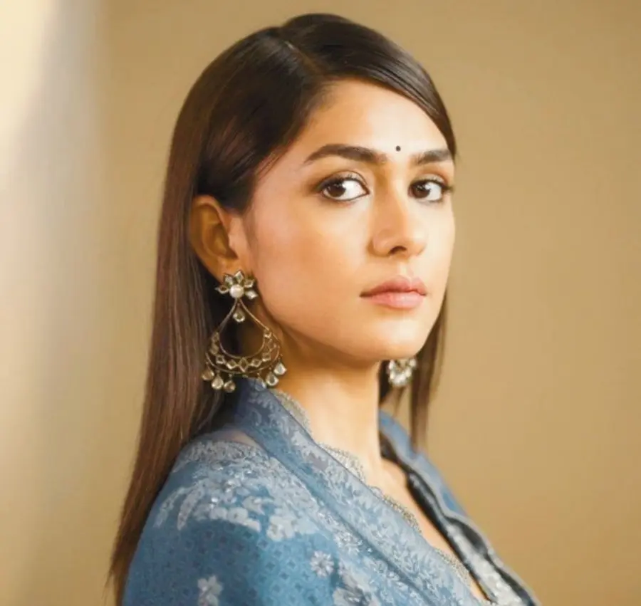 mrunalthakur