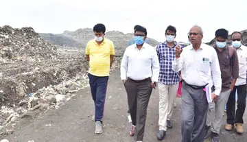 వ్యర్థాల ప్రాసెసింగ్ వేగవంతం చేయాలి : కలెక్టర్