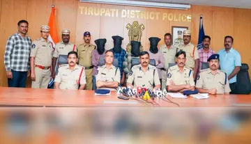 Four chain snatchers arrested