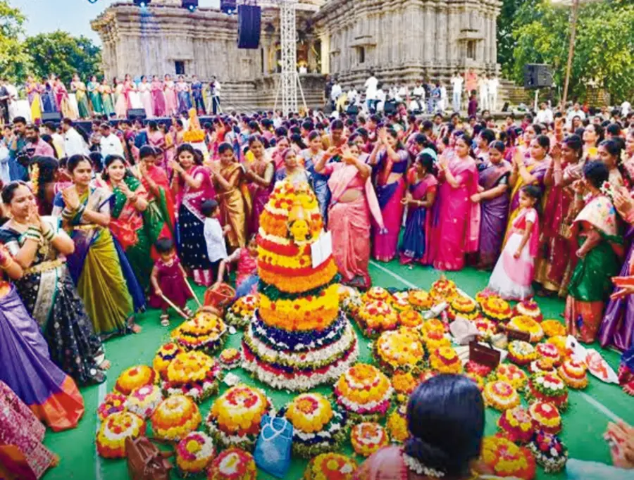 pula batukamma .jpg