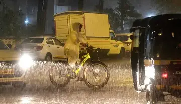 Rain accompanied by lightning in the next 3 hours.