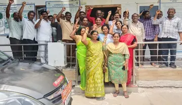 Mental distress caused by government regulations – Ration dealers stage protest