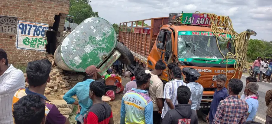 santhipruamaccident