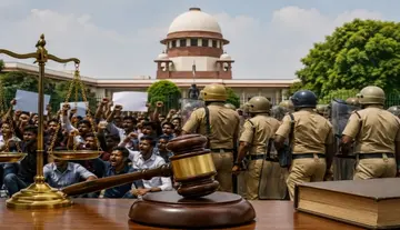 నీట్ నిరసనకారులపై కేసుల ఉపసంహరణకు రాష్ట్రాలకు స్వేచ్ఛ : సుప్రీం