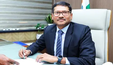 We are prioritizing electric buses: Telangana RTC MD