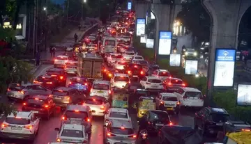 Chance of rain: Traffic police advisory for IT companies.
