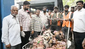 Health Officer inspects mutton market – rotten meat seized!