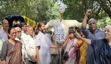 Video - Protests erupt against the CEC during the Dussehra season