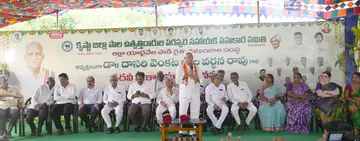 vijaya milk.jpg