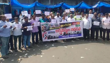 Attacks on journalists are barbaric!