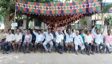 VRA strike enters 13th day.